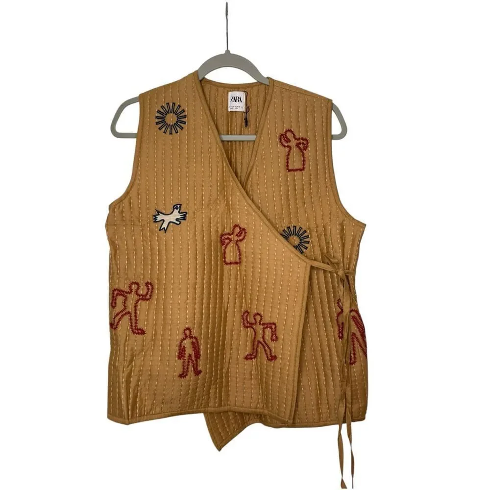 Zara Bloggers Favorite Embroidered Quilted Vest Size‎ Small